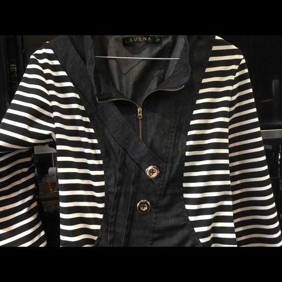 DRESS BRAND NEW - Picture 3 of 6